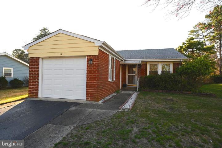 Photo of 27 Moccasin Drive, Whiting NJ