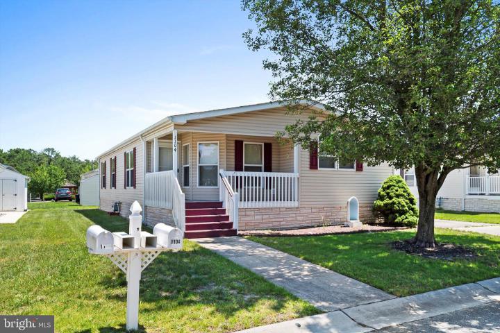 Photo of 1104 Sycamore Court, Whiting NJ