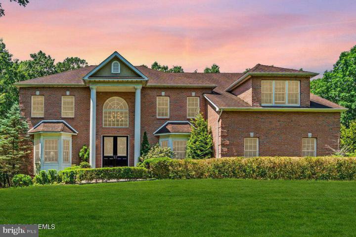 Photo of 312 Clearstream Road