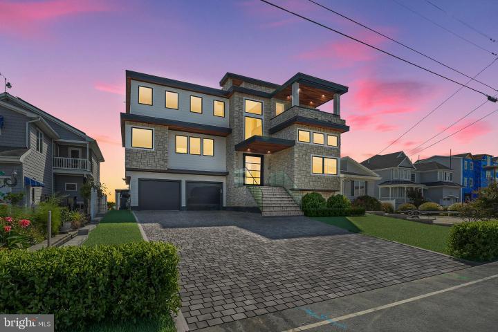 Photo of 1262 Jennifer Lane