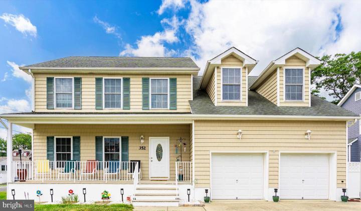 Photo of 352 Halliard Avenue, Beachwood NJ