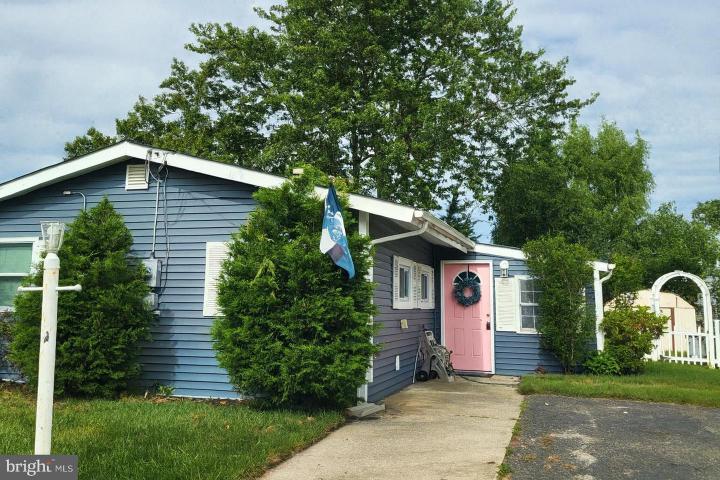 Photo of 532 Kadlubeck Way, Little Egg Harbor Twp NJ