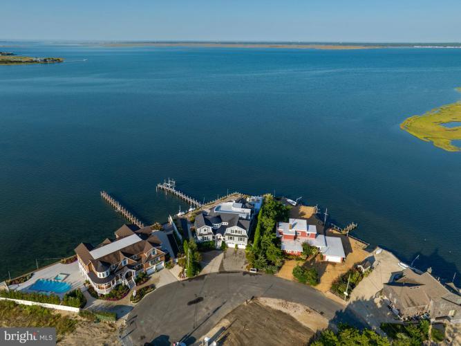 Photo of 43 W Holly Drive