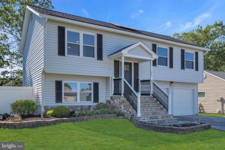 Photo of 93 Windward Drive