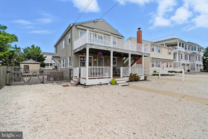 Photo of 7 E 41st Street 1