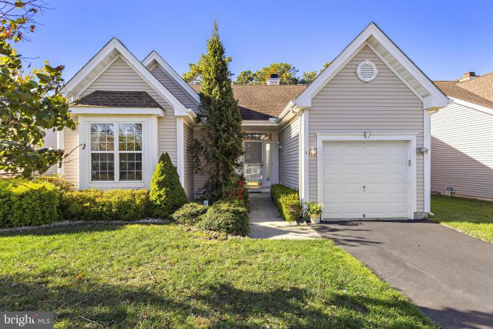 Photo of 3 Lakeland Drive, Barnegat NJ