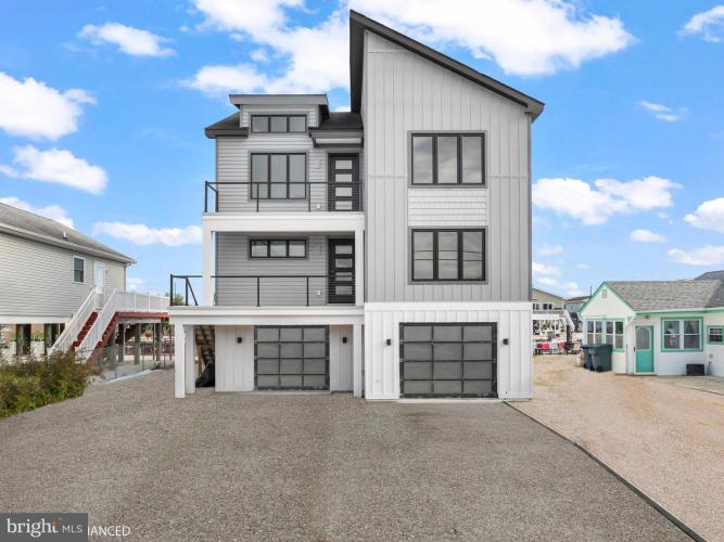 Photo of 28 W Navasink Drive, Tuckerton NJ