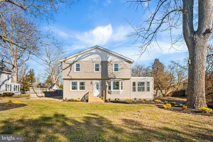 Photo of 116 Bay Avenue