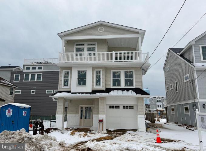 Photo of 4 W Sumner Ave