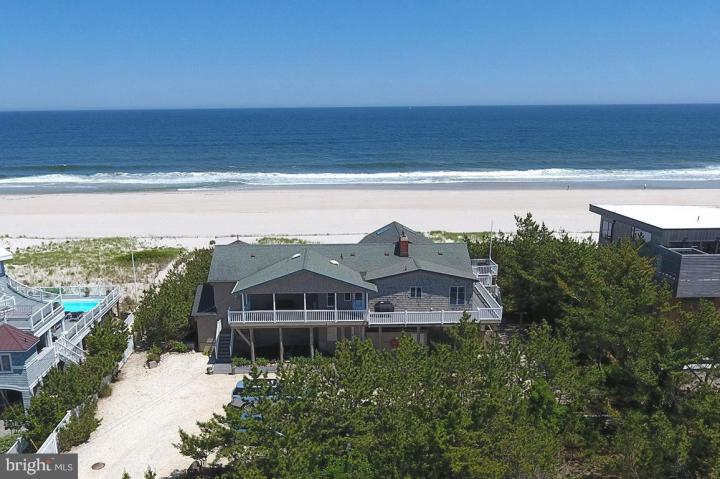 Photo of 171 Long Beach Blvd