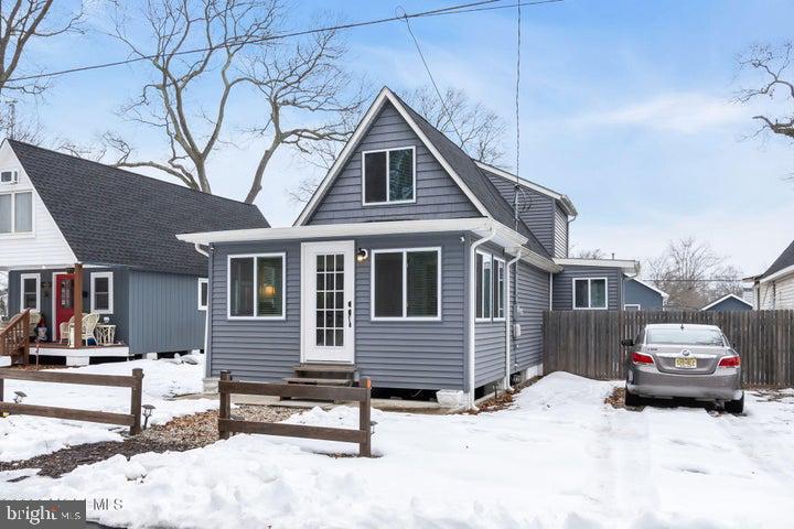 Photo of 375 E Barnegat Avenue