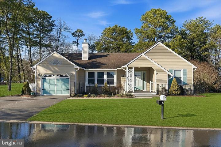 Photo of 27 Amesbury Rd Road, Manchester Twp NJ