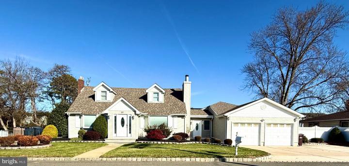 Photo of 27 3rd Avenue