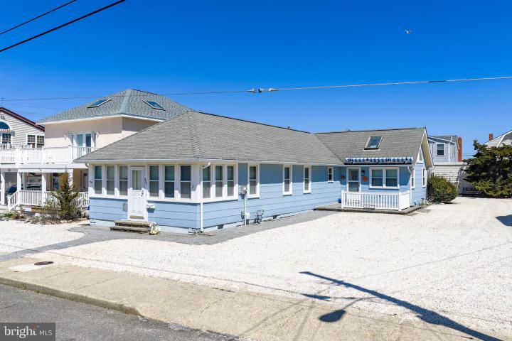 Photo of 111 E 22nd Street