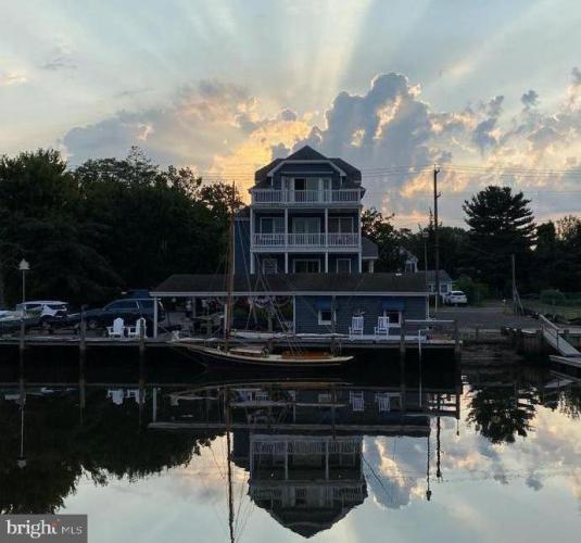 Photo of 230 S Green Street