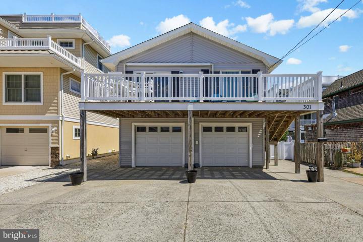 Photo of 301 W 18th Street