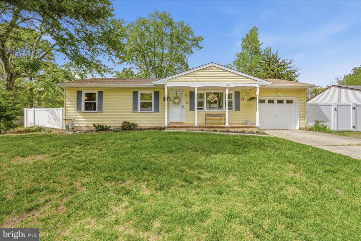 Photo of 402 Cedar Drive