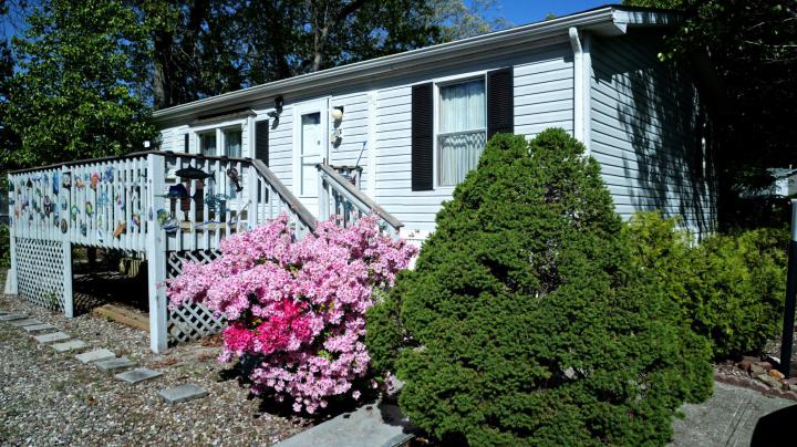 Photo of 15 Oak Tree Lane, Manahawkin NJ