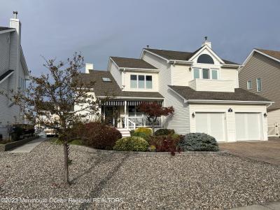 Photo of 18 Centerboard Drive, Bayville NJ