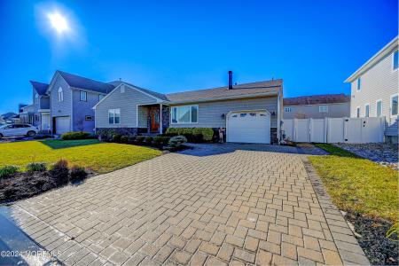 Photo of 3322 Long Point Drive, Toms River NJ