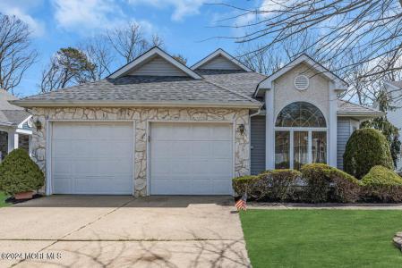 Photo of 1722 Sweetbay Drive, Toms River NJ