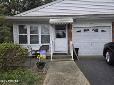 Photo of 24 Snowberry Lane A, Whiting NJ