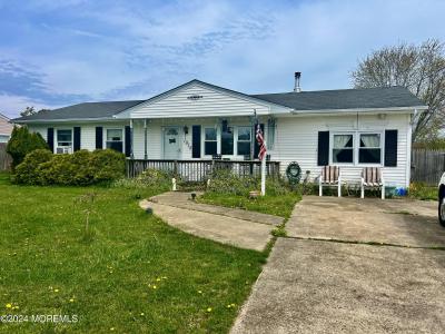 Photo of 1018 Clubhouse Drive, Forked River NJ