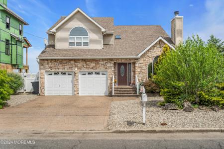 Photo of 641 Bayview Drive, Toms River NJ