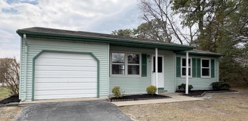 Photo of 36 Westport Drive, Whiting NJ