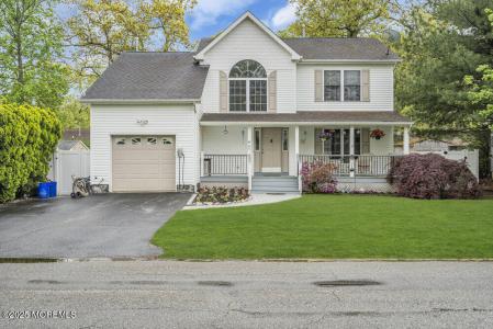 Photo of 334 E Cape May Avenue, Ocean Gate NJ