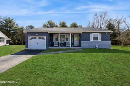 Photo of 13 Willoughby Court, Toms River NJ