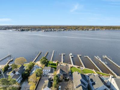 Photo of 599 Point Avenue