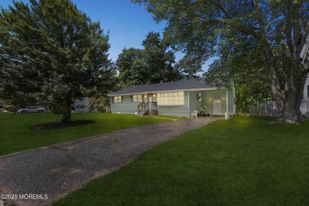 Photo of 7 Cathedral Drive, Lakewood NJ