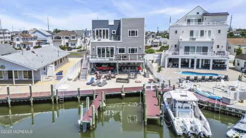 Photo of 1639 Bay Boulevard