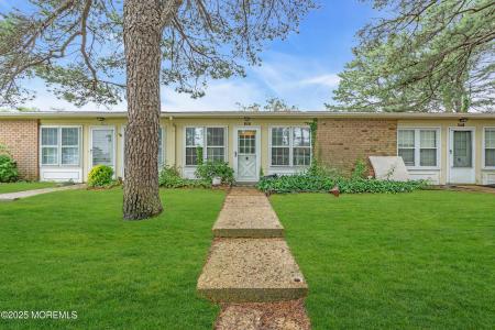 Photo of 17E Cambridge Circle, Manchester NJ