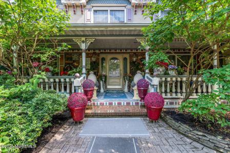 Photo of 523 Pheasant Lane