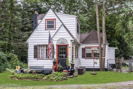 Photo of 747 W Veterans Highway