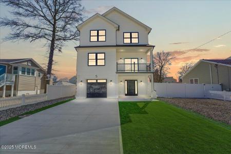 Photo of 5 Shore Pine Drive