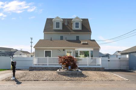 Photo of 3138 Windsor Avenue