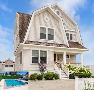 Photo of 230 Bridge Avenue