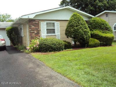 Photo of 6 Hardy Court, Brick NJ