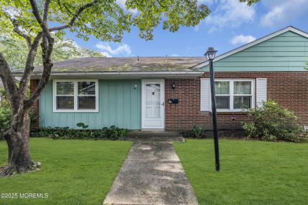 Photo of 61 Buckingham Drive A
