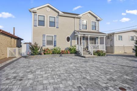 Photo of 29 W Pampano Drive