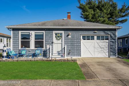 Photo of 15 Aztec Court, Toms River NJ