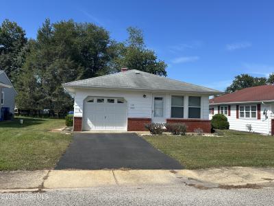 Photo of 116 Guadeloupe Drive, Toms River NJ