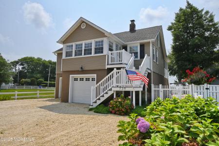 Photo of 739 Princeton Avenue, Brick NJ
