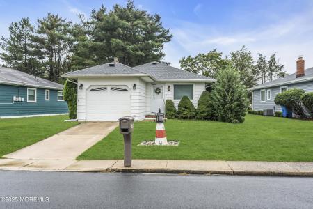 Photo of 271 Harrington Drive, Toms River NJ