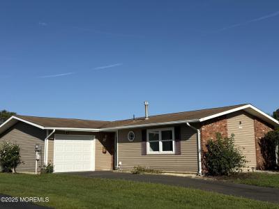 Photo of 123 Whittier Road, Brick NJ