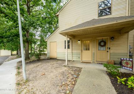Photo of 101 Goldthread Court, Jackson NJ