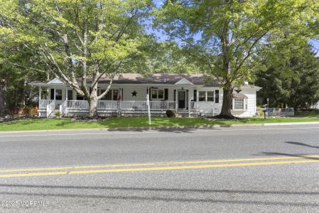 Photo of 742 W Commodore Boulevard